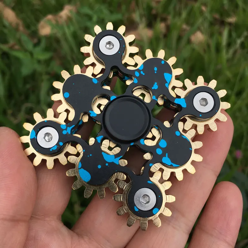 Quality Fishing Equipment - 9 Gears Hand Spinner High Quality